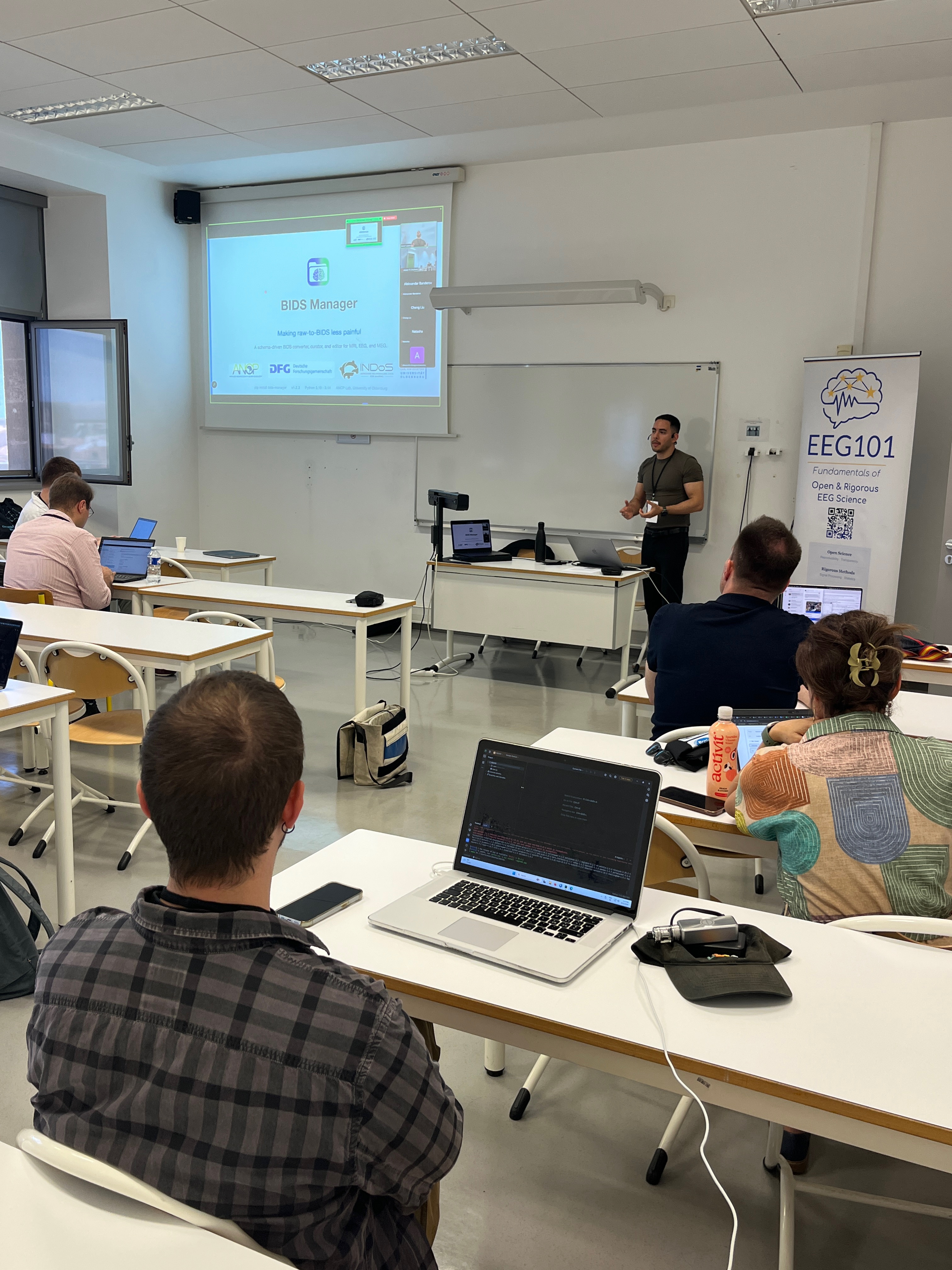 Karel giving workshop at OHBM BrainHack